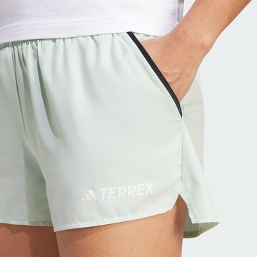 Regular Pantalon de sport ADIDAS TERREX en vert