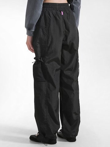 Tapered Pantaloni cargo di DEHA in nero