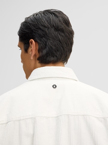Coupe regular Chemise business STRELLSON en blanc