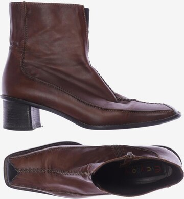 Everybody Dress Boots in 39,5 in Brown: front