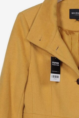 Manguun Jacket & Coat in L in Yellow