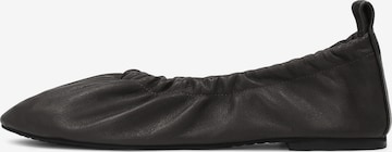 Kazar Studio Ballerina in Black: front