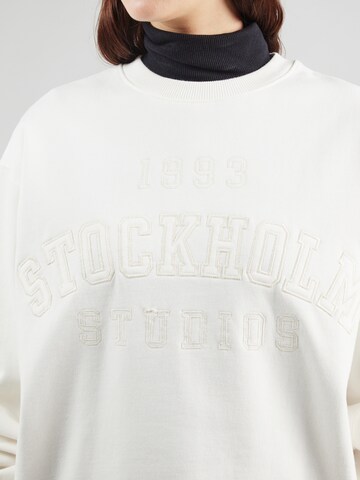 TOPSHOP - Sudadera 'Stockholm' en beige