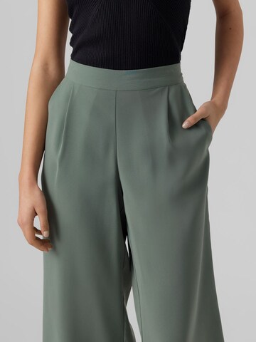 Wide leg Pantaloni con pieghe di VERO MODA in verde