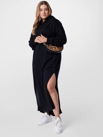 Robe Urban Classics en noir