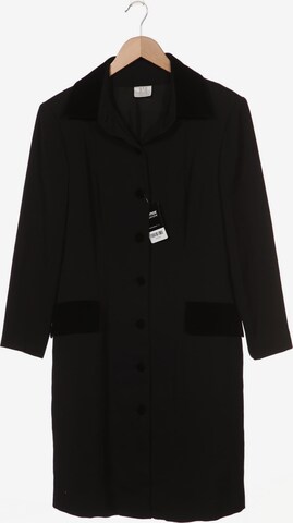 Madeleine Jacket & Coat in XXL in Black: front