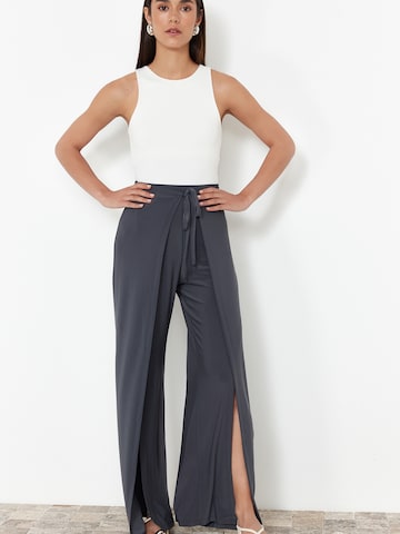 Trendyol Широкий Штаны в Серый