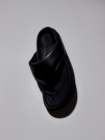 EDITED T-bar sandals 'Tiana' in Black