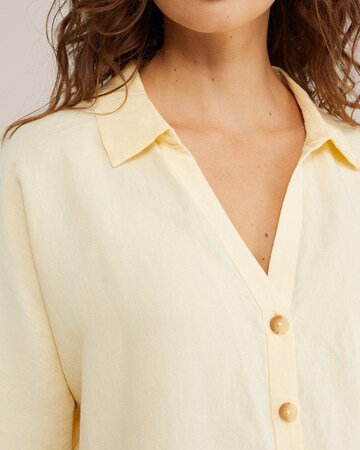 WE Fashion Blouse in Yellow
