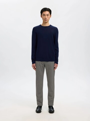 regular Pantaloni chino '16090460' di SELECTED in grigio