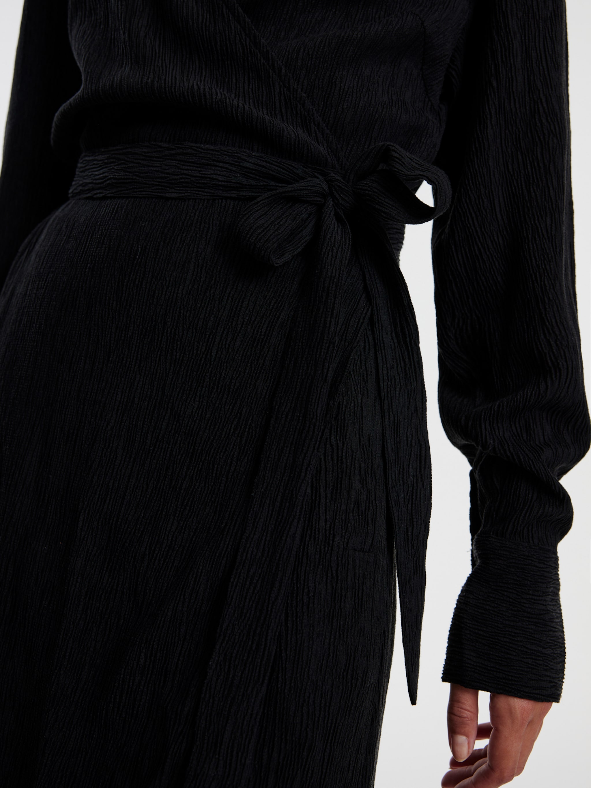 EDITED Produkte Kleid 'Finn' schwarz