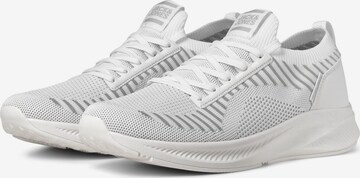 Baskets basses 'Baxley' JACK & JONES en blanc