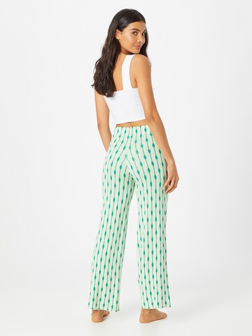 Pantaloni de pijama de la Cotton On Body pe verde