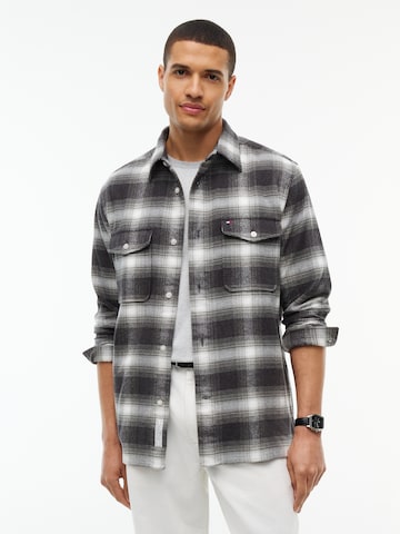 TOMMY HILFIGER Jacke in Grau: Vorderseite