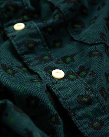 WE Fashion Regular fit Button Up Shirt in Green