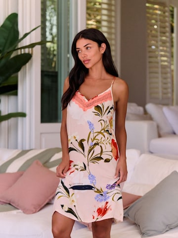 B by Ted Baker - Picardias en rosa: frente