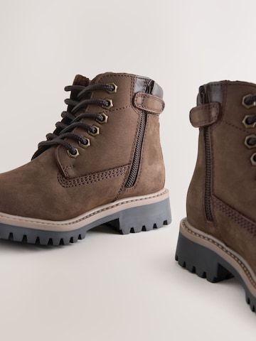 Next - Botas en marrón