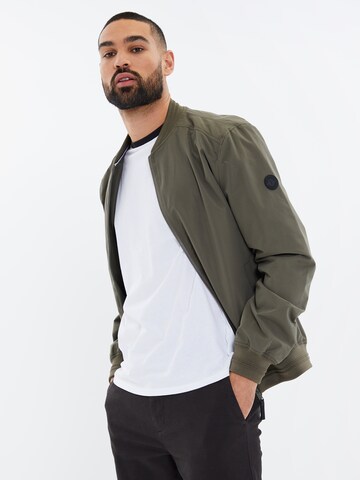 Veste mi-saison 'Riot' Threadbare en vert