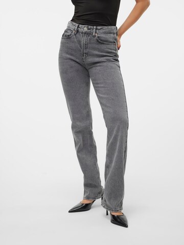 VERO MODA Boot cut Jeans 'Tessa' in Grey: front
