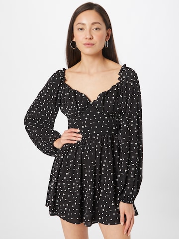 Rochie de la Misspap pe negru: față