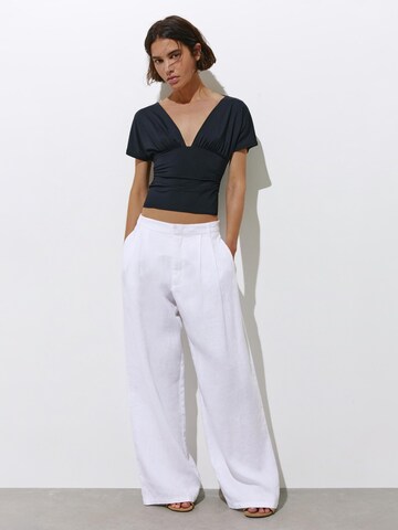 Pull&Bear Тениска в черно