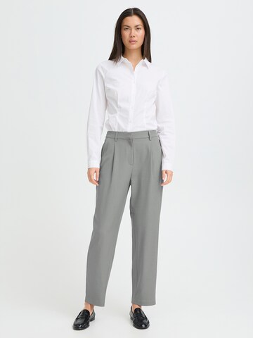 regular Pantaloni con piega frontale 'IHFAVA' di ICHI in grigio