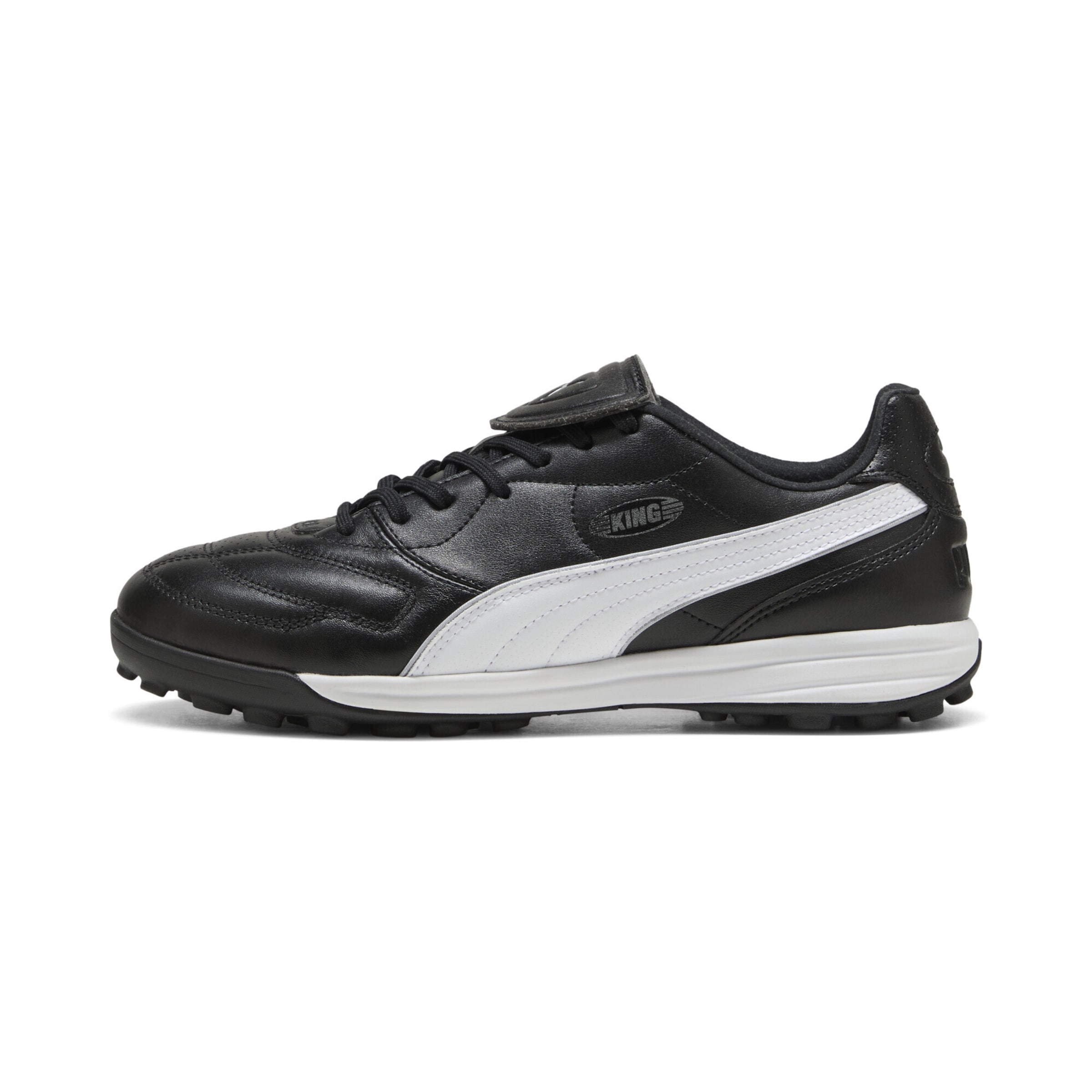 PUMA Soccer shoe 'King Liga TT' in Black: front