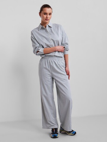 Wide Leg Pantalon 'Filipa' PIECES en blanc