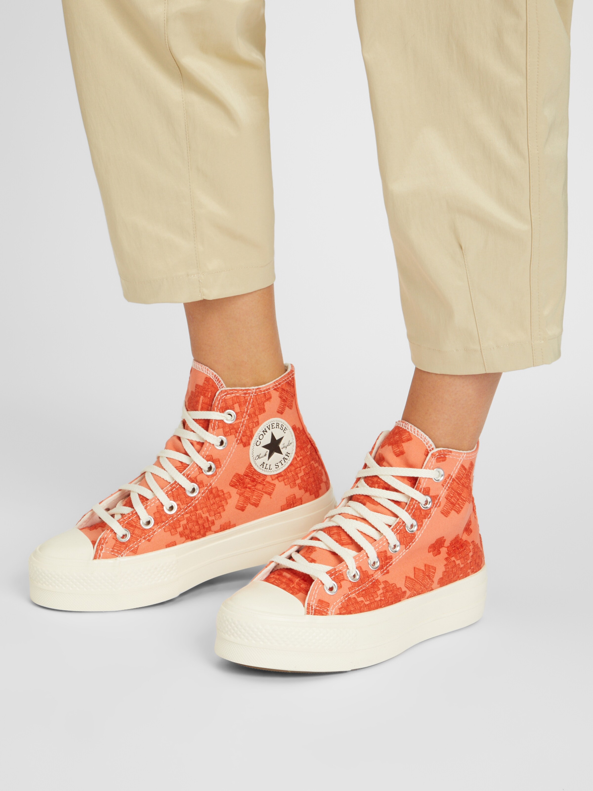CONVERSE Sneakers hoog 'Chuck Taylor All Star' in Koraal, Rood | ABOUT YOU