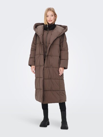 ONLY Winter Coat 'Hailey' in Brown