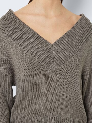 Noisy may Pullover 'Sanny' i brun