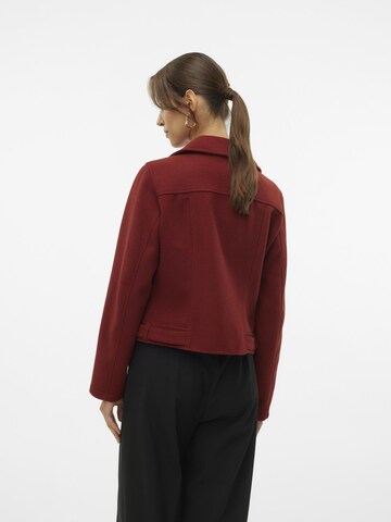 Veste mi-saison VERO MODA en rouge