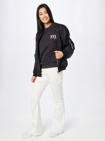 Gina Tricot Sweatshirt 'Riley' in Black