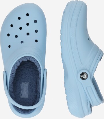 Crocs נעלי בית בכחול