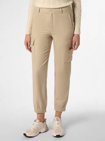 Marie Lund Tapered Cargo Pants in Beige: front