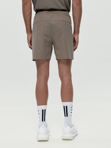 Born Regular Sportshorts 'Torne' in Grau