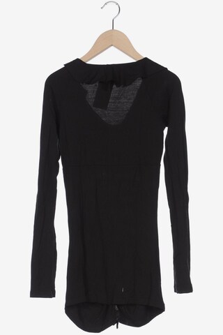 Velvet by Graham & Spencer Top & Shirt in S in Black