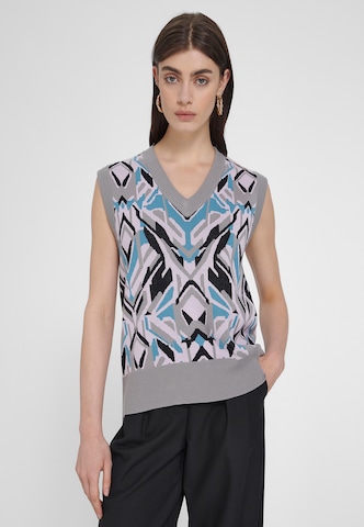 Uta Raasch Knitted Vest in Mixed colors: front