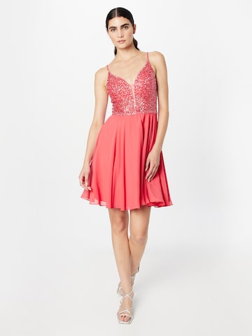 SWING Cocktail Dress in Red: front