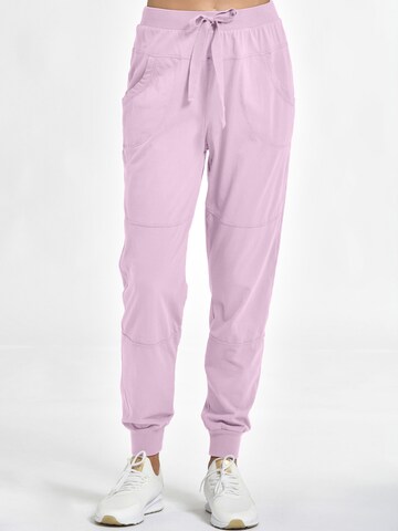 Tapered Pantaloni sportivi di DEHA in rosa: frontale