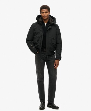 Superdry Tussenjas in Zwart: voorkant
