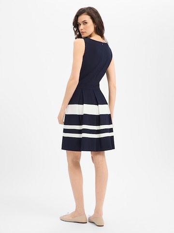 Marie Lund Kleid in Blau