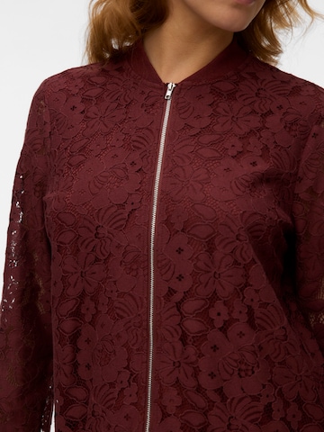 VERO MODA Kurtka przejściowa 'VMHONEY' w kolorze czerwony