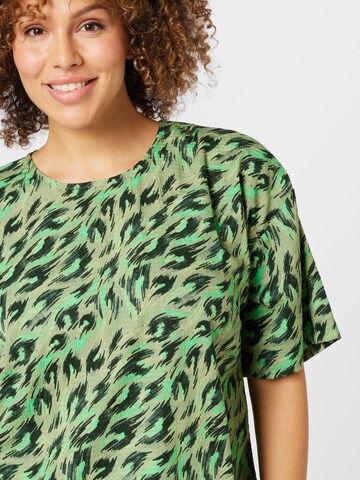 Vero Moda Curve Blouse 'FREJA' in Green