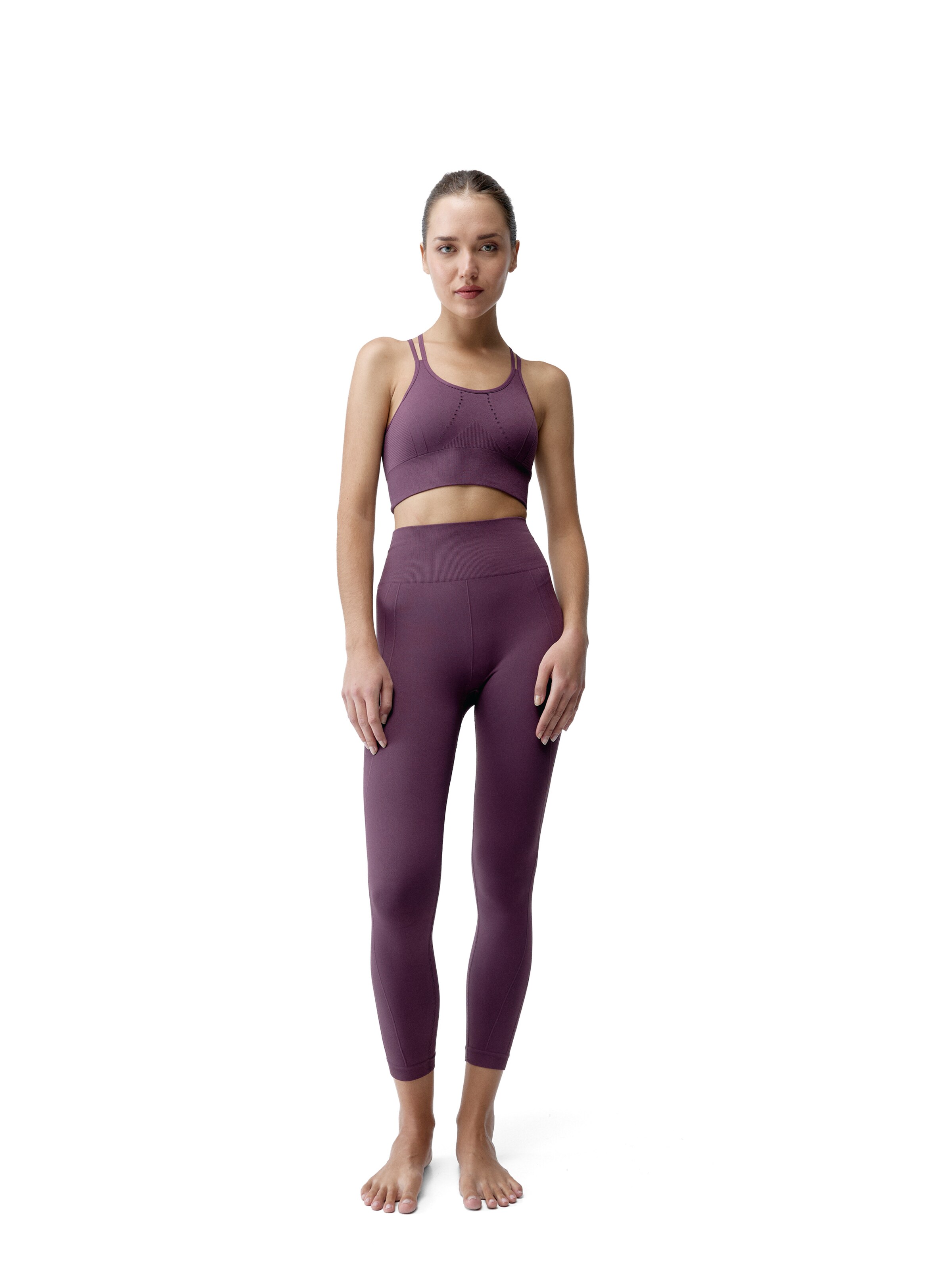 Born Living Yoga Sporttop ' Malala ' in Rood