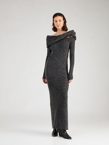 TOPSHOP Knitted dress in Grey: front