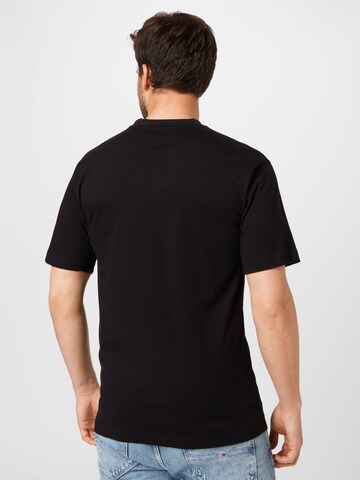 Tricou de la MARKET pe negru