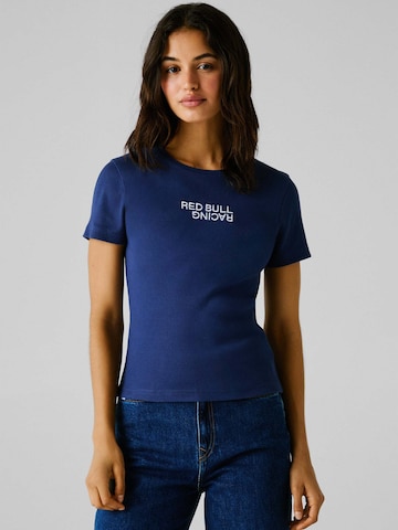 Red Bull Racing x Pepe Jeans Shirt in Blauw: voorkant