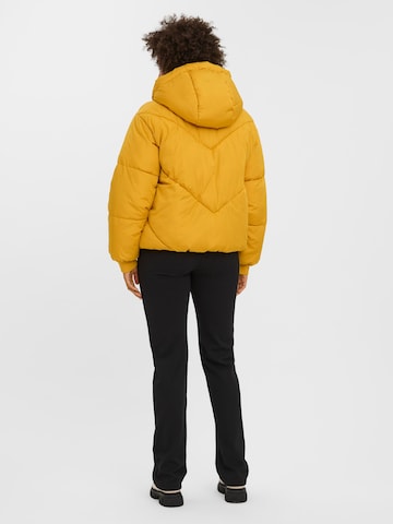 VERO MODA Between-Season Jacket 'Beverly' in Yellow