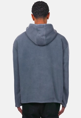 Dropsize Sweatshirt in Grey